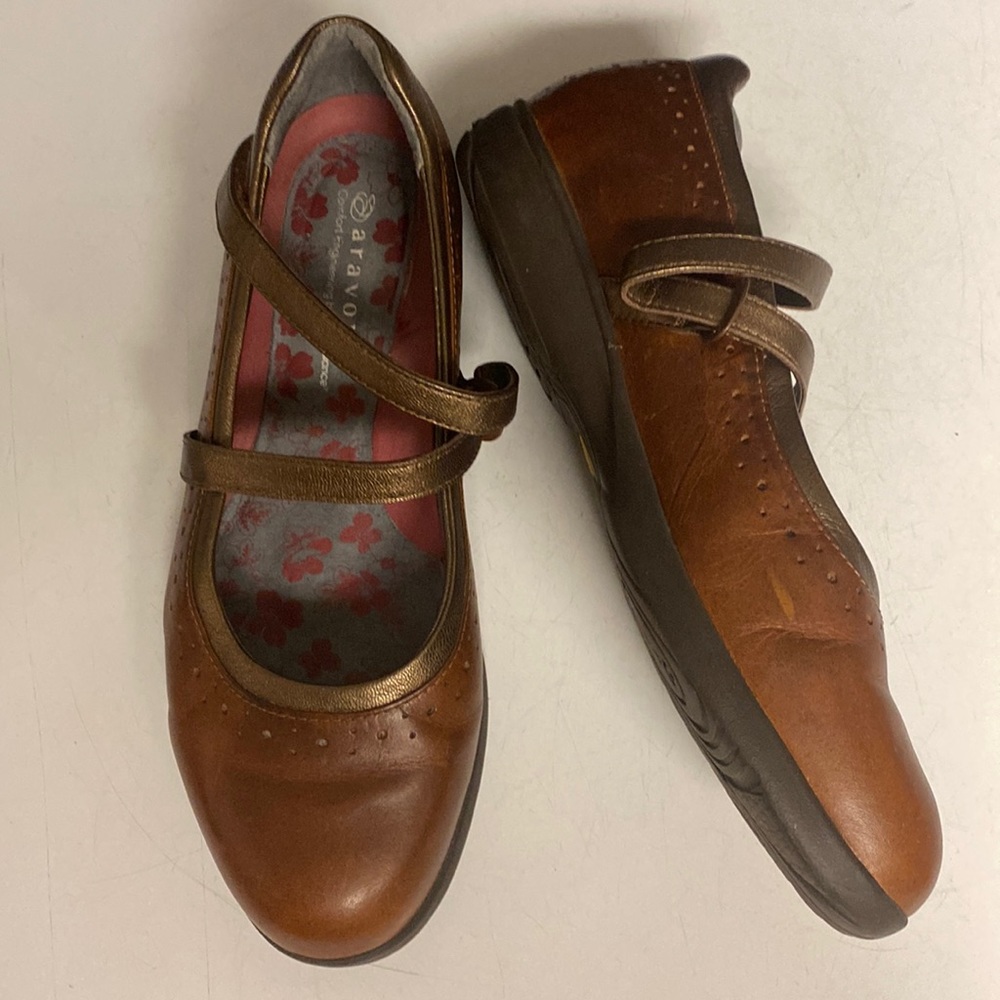 Aravon Flat Shoes Leather Slip On Size 7.5D